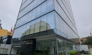Oficina en venta, cerca a la Clinica Delgado !!!