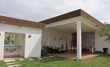 QUINTA EN VENTA EN MONTEMORELOS NUEVO LEON ZONA COUNTRY HILL III, MODERNA, SEMINUEVA