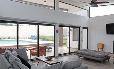 QUINTA EN VENTA EN MONTEMORELOS NUEVO LEON ZONA COUNTRY HILL III, MODERNA, SEMINUEVA