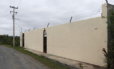 QUINTA EN VENTA EN MONTEMORELOS NUEVO LEON ZONA COUNTRY HILL III, MODERNA, SEMINUEVA