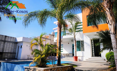 SE VENDE CASA EN EXCELENTES CONDICIONES EN OAXTEPEC