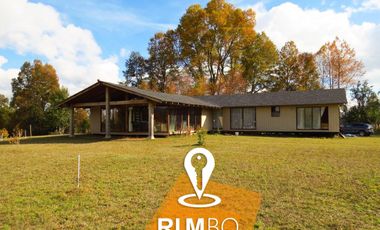 Gran casa semiterminada de 280m² en Parcela 9.400m² - Villarrica