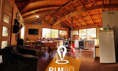 Gran casa semiterminada de 280m² en Parcela 9.400m² - Villarrica