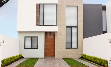 MAYORCA RESIDENCIAL, CASA EN VENTA con jardín grande, León Guanajuato, Zona Sur Este, Puerto Interior