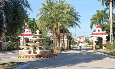 House with Beautiful Landscaped Garden in a beachfront community in Minglanilla, Cebu