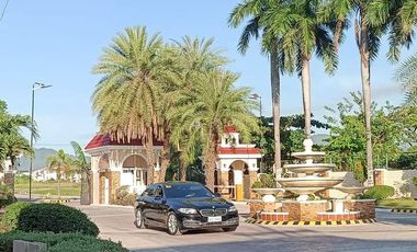 House with Beautiful Landscaped Garden in a beachfront community in Minglanilla, Cebu