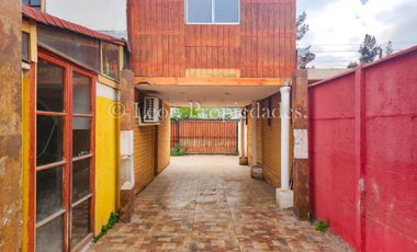 🏠Se vende casa en Curacavi centro..🏠