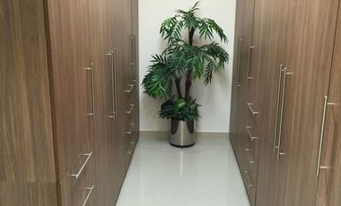 Casa Moderna en Venta en Lomas de Angelópolis II