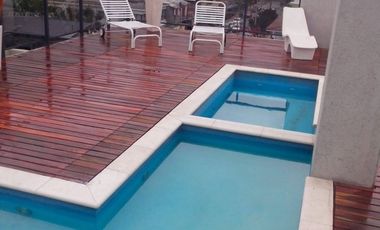 Alquiler temporario de departamento en Carlos Paz con patio, piscina y cochera