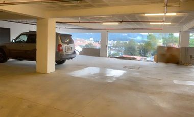 Excelente local comercial en renta, en el centro de Cuenca, con frente a la Calle Sucre.