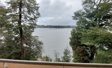 Hermoso departamento con vista al río Cruces 2D 2B y estacionamiento $750.000 más Gastos comunes