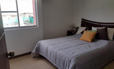 EN CALDERÓN SE VENDE CASA