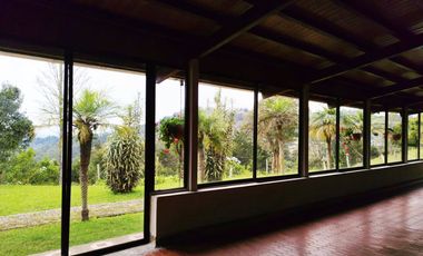 PR18435 Casa Finca en venta en el sector Santa Elena