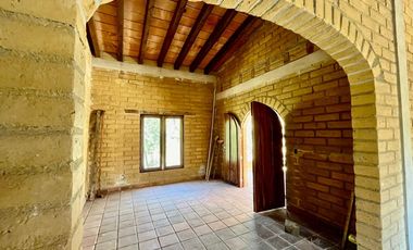 CASA EN LAS JUNTAS Y LOS VERANOS