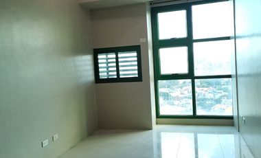 COR. TIMOG NEAR GMA - SYMPHONY TOWER