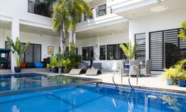 Exquisite Residence for Discerning Buyers in Hillsborough Alabang Village