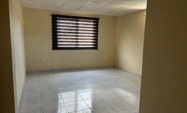 VENDO POR VIAJE CASA EN VILLA CLUB ETAPA LUNA