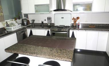 Dpto en Cerros de Camacho: 262.5 m², 3 Habit, 3.5 Baños, Vista Al Golf $460,000