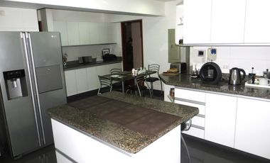 Dpto en Cerros de Camacho: 262.5 m², 3 Habit, 3.5 Baños, Vista Al Golf $460,000