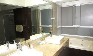 Dpto en Cerros de Camacho: 262.5 m², 3 Habit, 3.5 Baños, Vista Al Golf $460,000