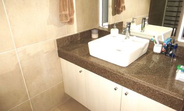 Dpto en Cerros de Camacho: 262.5 m², 3 Habit, 3.5 Baños, Vista Al Golf $460,000