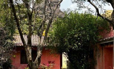 Oportunidad!! En venta Quinta en Huachinantilla, en Tepoztlán, Morelos.
