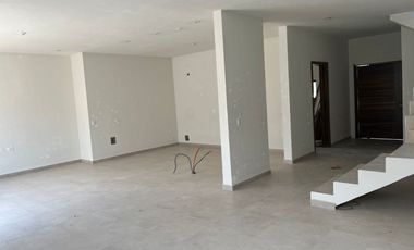 Casa en venta en Fraccionamiento Valle de Fontana Saltillo, Coahuila