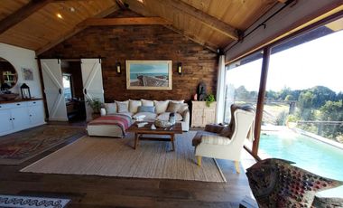 Casa en Los Riscos *1100