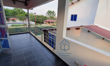 ¡Finca de ensueño! 6 cabañas, piscina, cancha de pasto sintético y acceso al río. ¡No te pierdas esta oportunidad!
