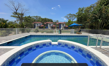 ¡Finca de ensueño! 6 cabañas, piscina, cancha de pasto sintético y acceso al río. ¡No te pierdas esta oportunidad!