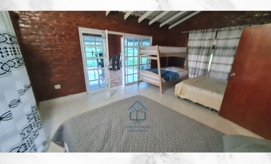 ¡Finca de ensueño! 6 cabañas, piscina, cancha de pasto sintético y acceso al río. ¡No te pierdas esta oportunidad!