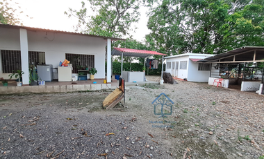 ¡Finca de ensueño! 6 cabañas, piscina, cancha de pasto sintético y acceso al río. ¡No te pierdas esta oportunidad!
