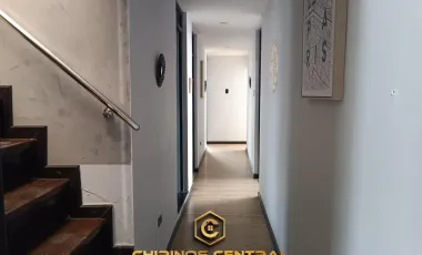 Se alquila amplio departamento 140 Mts2, urbanizacion Piedra Santa, Yanahuara,Arequipa.a