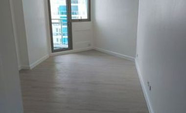 1BR Condo Unit for Rent at Azure North