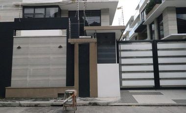 80M Townhouse for sale in New Manila w/ 5 Bedrooms near St. Luke Medical Center