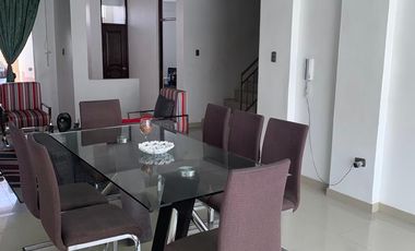 VENDO CASA DOS PISOS EN LA URB. MONTE BELLO - PIURA