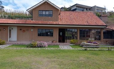 Vendo Quinta con Amplio Terreno Sector Cojitambo