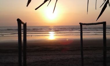OPORTUNIDAD DE VENTA COMODA CASA DE PLAYA EN LA MEJOR DEL ECUADOR