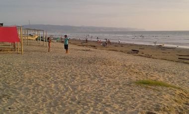 OPORTUNIDAD DE VENTA COMODA CASA DE PLAYA EN LA MEJOR DEL ECUADOR