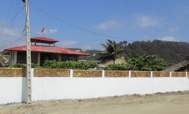 OPORTUNIDAD DE VENTA COMODA CASA DE PLAYA EN LA MEJOR DEL ECUADOR