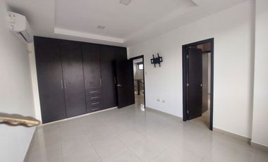 Via la costa, Se renta linda casa 4 dormitorio con piscina