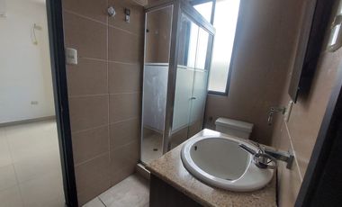 Via la costa, Se renta linda casa 4 dormitorio con piscina