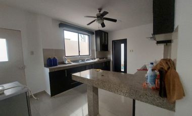 Via la costa, Se renta linda casa 4 dormitorio con piscina