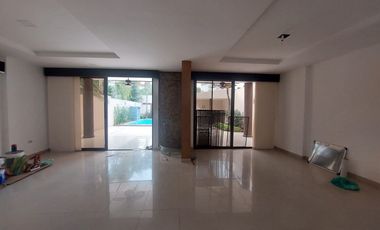 Via la costa, Se renta linda casa 4 dormitorio con piscina