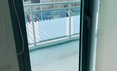 32+ SQM. 1BR UNFURNISHED CONDO UNIT AT AZURE URBAN RESORT RESIDENCES NEAR SM CITY BICUTAN - NAIA / MANILA INTERNATIONAL AIRPORT - NEWPORT WORLD RESORT