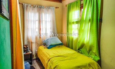 Leon Propiedades vende parcela con casa en sector Cuyuncavi, Curacavi.