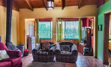 Leon Propiedades vende parcela con casa en sector Cuyuncavi, Curacavi.