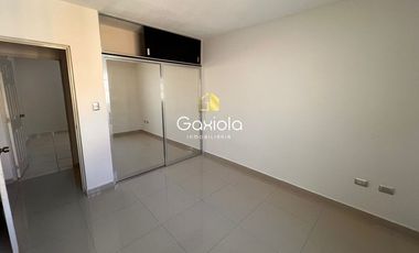 Se renta casa en Privada , sector La Conquista