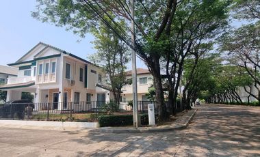 ขายบ้านเดี่ยวหลังมุม ม.มัณฑนา วงแหวน- เทพารักษ์  4 นอน 3 น้ำ  เนื้อที่ 92 ตรว. พท.ใช้สอย 197 ตรม. ราคา 9.9 ล้านบาท