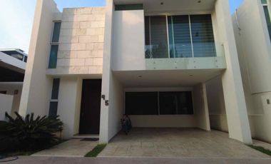 CASA EN VENTA EN RESIDENCIAL LOS FRESNOS AGUASCALIENTES